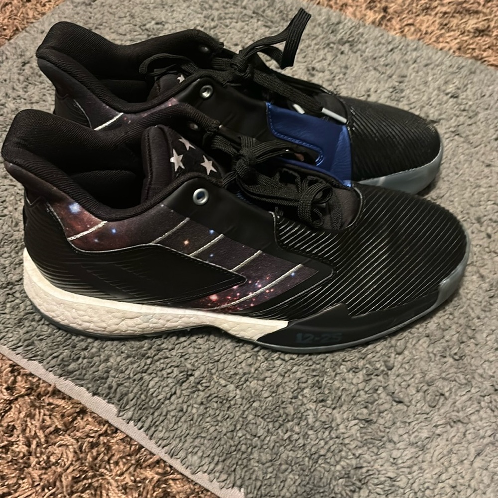 Adidas Tmac millennium 2 Christmas game sneakers size 8